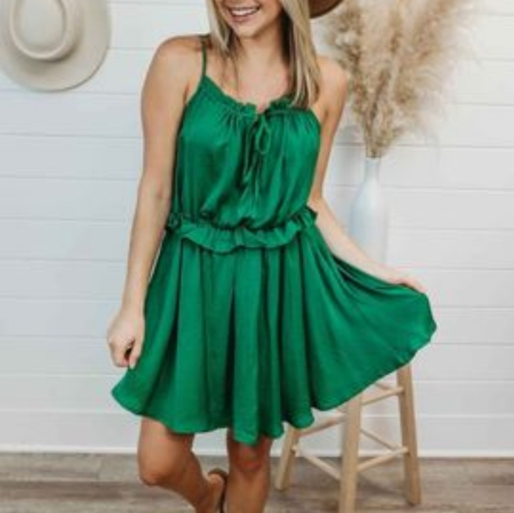 No More Games Ruffle Dress (Kelly Green)